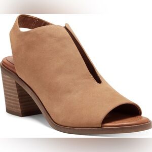Lucky Brand Woman’s Rhazy Leather Sling Back Peep Toe Latte